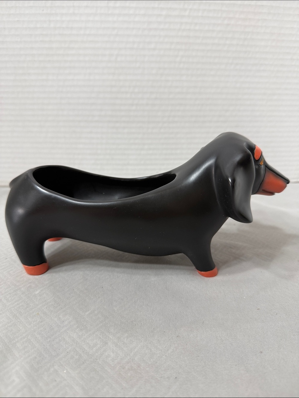 Allen Designs Baby Otis Dachshund Dog Figurine Planter Black with Orange Accents - Picture 4 of 11